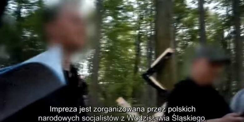 W lasie niedaleko Wodzisławia Śląskiego neonaziści świętują...