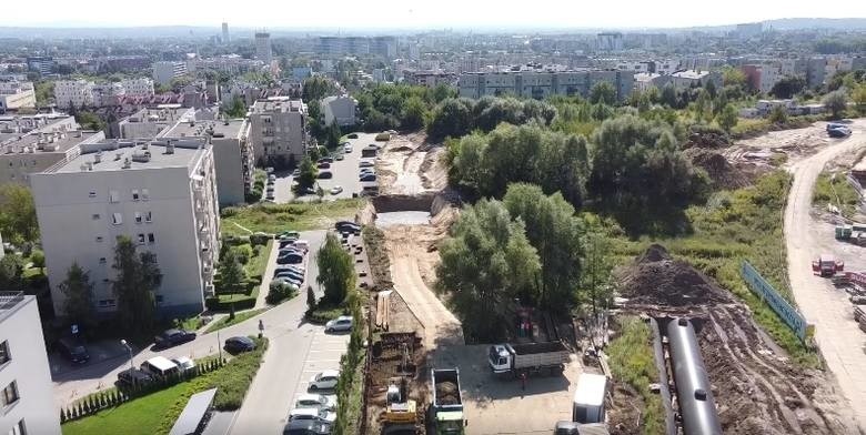 Trwa budowa nowej linii tramwajowej od pętli Krowodrza Górka...