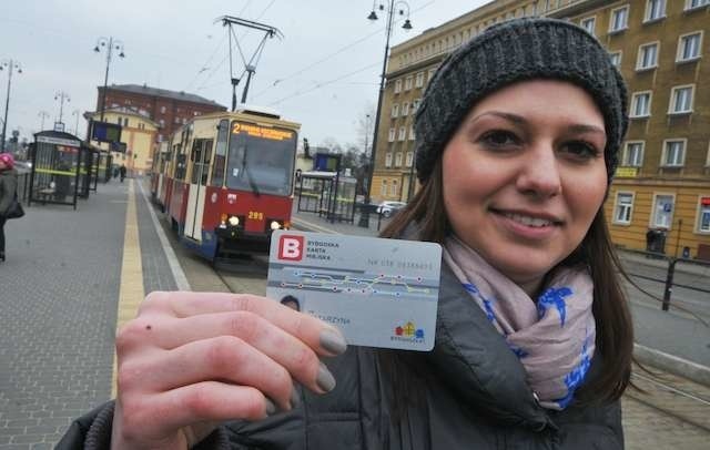 Sąsiedzi w Bydgoszczy od kilku lat korzystają z karty miejskiej, która pełni tam jedynie rolę elektronicznego biletu. Toruńska ma być lepsza