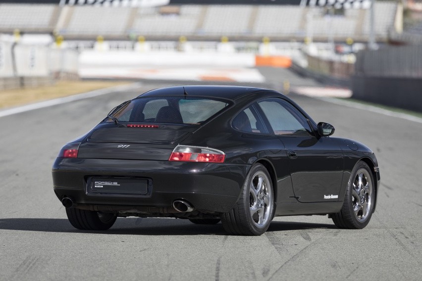 Kiedy w 1997 roku debiutowało pierwsze Porsche 911 chłodzone...
