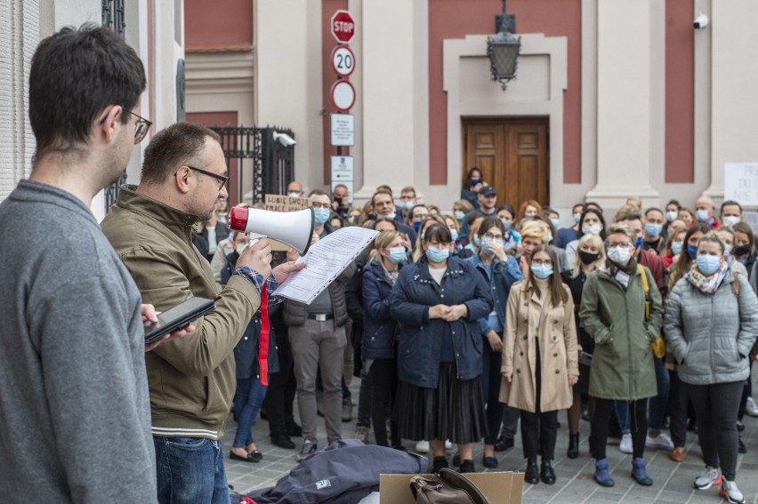 Protest pracowniczek i pracowników Urzędu Miasta Poznania....