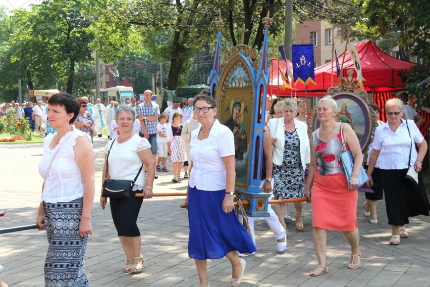 Pielgrzymka kobiet z diecezji sosnowieckiej do sanktuarium...