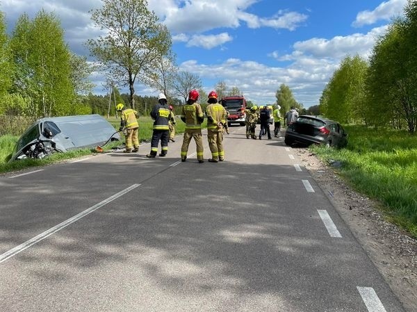 Kozince. Wypadek na DK 65. Na miejscu pojawił się helikopter [ZDJĘCIA]