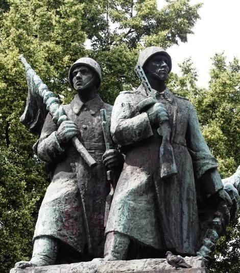 Pomnik Wdzięczności Armii Radzieckiej na placu Wolności w...