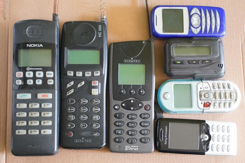 Stare, kultowe telefony komórkowe w dobrym stanie nadal są...