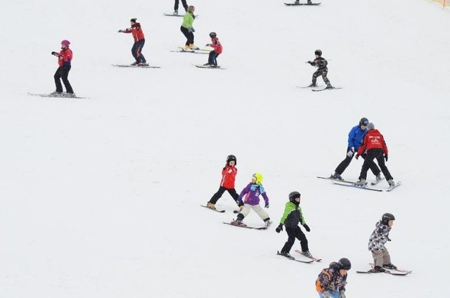 14 stycznia dwutygodniową zimową przerwę w nauce rozpoczną uczniowie z czterech województw, w tym z Wielkopolski.  Co będzie się działo w tym czasie w Poznaniu? Zobacz oferty półkolonii, warsztatów i zajęć dla dzieci  --->