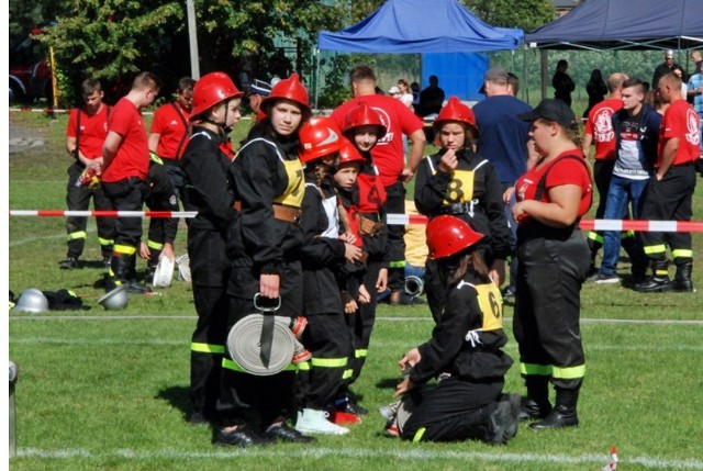 Powiatowe zawody sportowo-pożarnicze odbyły się na stadionie Orła w Bobrownikach
