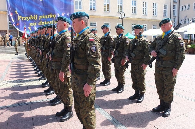 Podczas uroczystości na Rynku obecni będą żołnierze 10. Brygady Logistycznej z Opola.