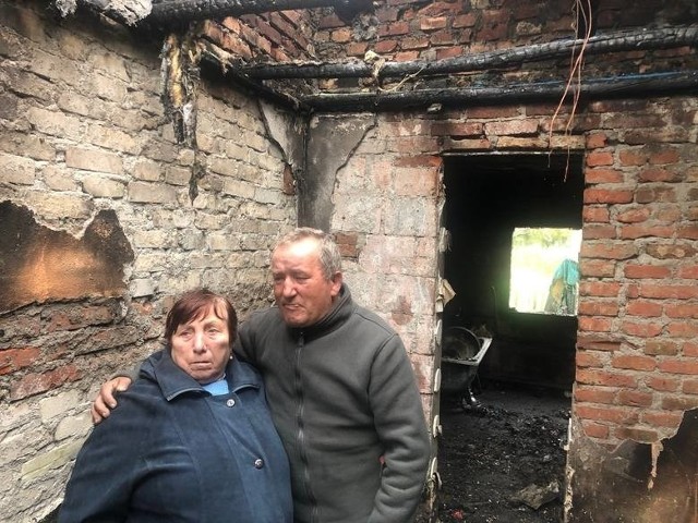 Państwo Teresa i Adam Papelbonowie w październiku 2020 r. wskutek pożaru domu stracili cały dorobek życia
