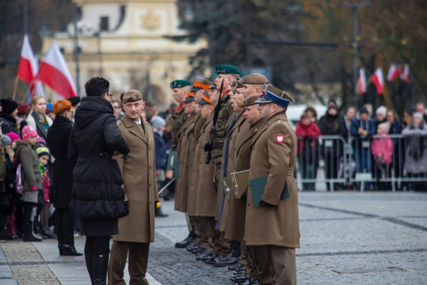 Narodowe Święto Niepodległości w Białymstoku 2019. Mieszkańcy świętują rocznicę odzyskania wolności (ZDJĘCIA)