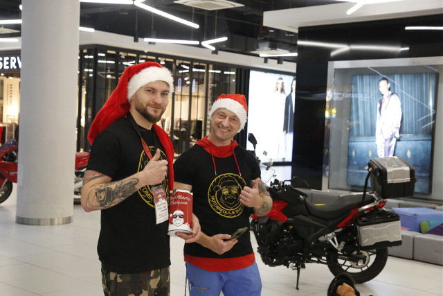 MotoMikołaje w Białymstoku. W białostockich galeriach trwają kwesty na rzecz podopiecznych podlaskich domów dziecka