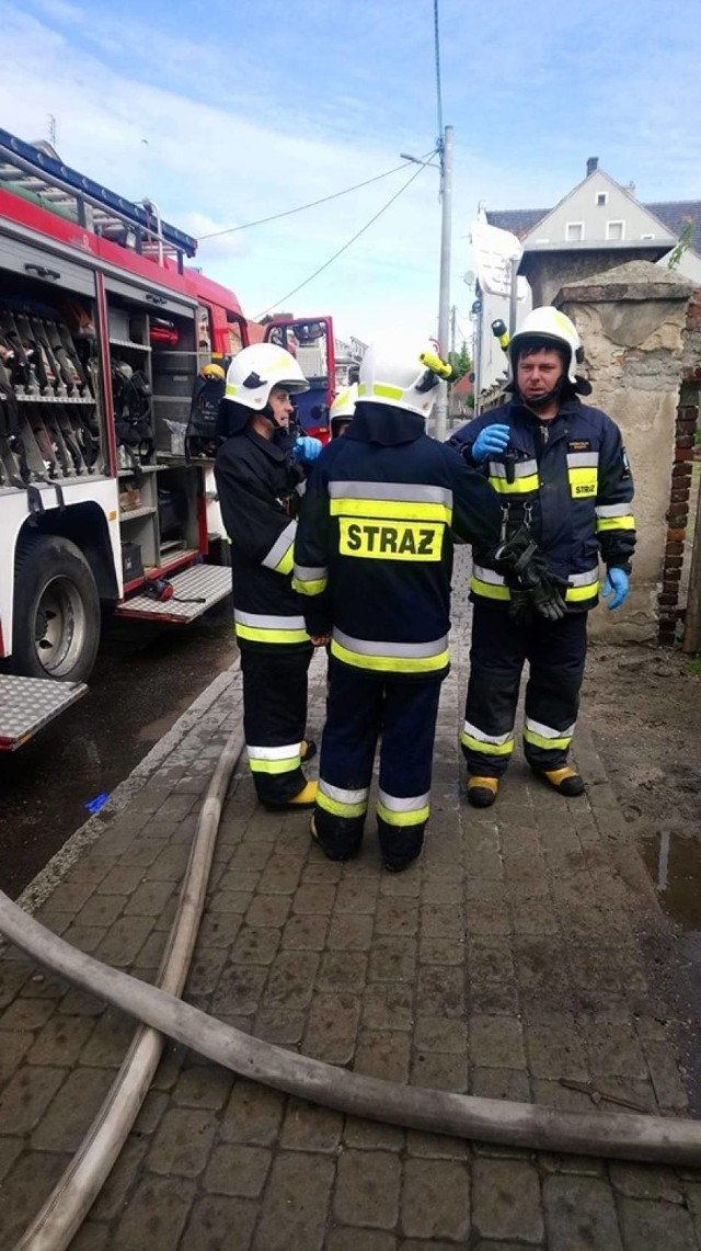 Strażacy z OSP Wschowa w działaniu.
