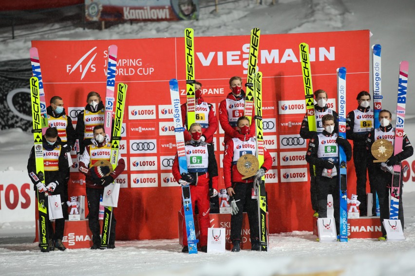 Skoki narciarskie - PŚ Zakopane 2021. W konkursie drużynowym Polska zajęła 2. miejsce. Zwycięstwo było blisko [WYNIKI NA ŻYWO]