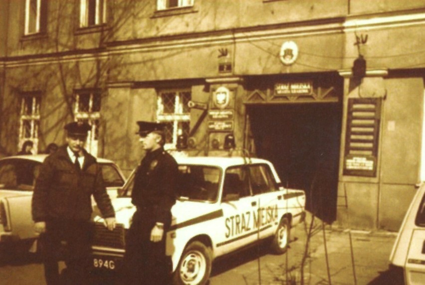 Kraków. To już 31. rok działalności Straży Miejskiej. Tak wyglądały początki [ZDJĘCIA]