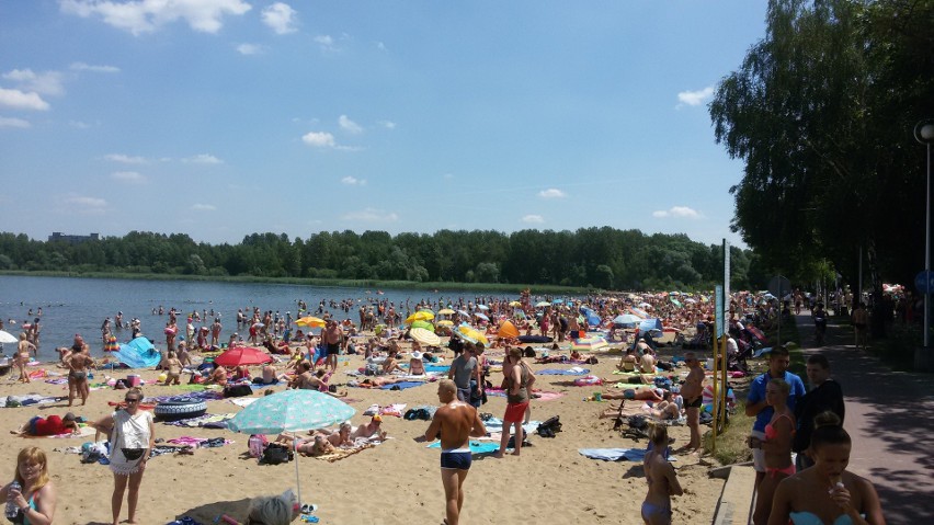 Dąbrowa Górnicza: Na plaży nad Pogorią III prawdziwe tłumy ZDJĘCIA