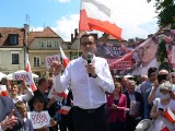 Premier Mateusz Morawiecki na rynku w Sandomierzu. Ojciec Mateusz i... ostry atak na Rafała Trzaskowskiego [DUŻO ZDJĘĆ]