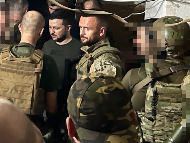 Prezydent Ukrainy Wołodymyr Zełeński spotkał się z żołnierzami.