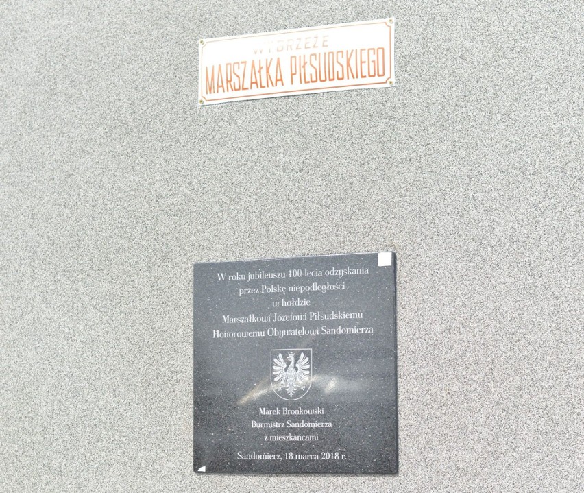 Sandomierz oddaje cześć swojemu Honorowemu Obywatelowi - Marszałkowi Józefowi Piłsudskiemu (ZDJĘCIA)
