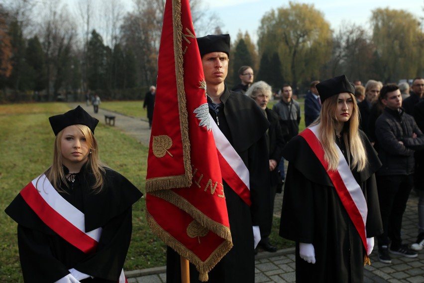 Profesor spoczął na cm. Rakowickim