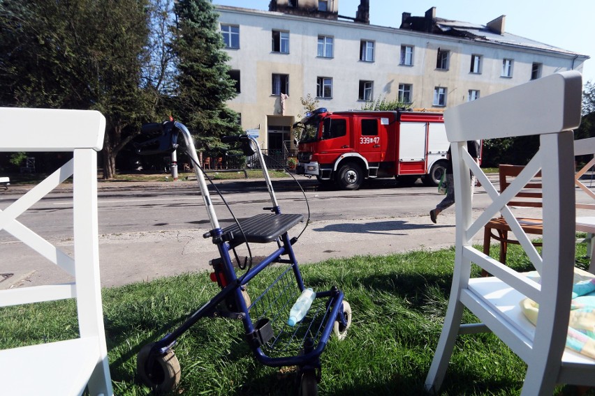 Pożar DPS im. Matki Teresy z Kalkuty w Lublinie. „Wszyscy mieszkańcy są bezpieczni". Policja ustala przyczyny pożaru. Zobacz zdjęcia