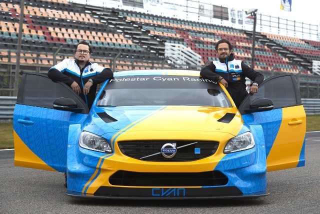 Volvo S60 Polestar WTCCZespół Polestar Cyan Racing zaprezentował Volvo S60 Polestar Art Car WTCC by Bernadotte & Kylberg na wystawę Goodwood Festival of Speed, która obędzie się w najbliższy weekend. Grafika na samochód została zaprojektowana specjalnie na konkurs Art Car.fot. Volvo