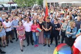 Pikieta przeciw agresji wobec osób LGBT. Łodzianie pokazali solidarność z Białymstokiem