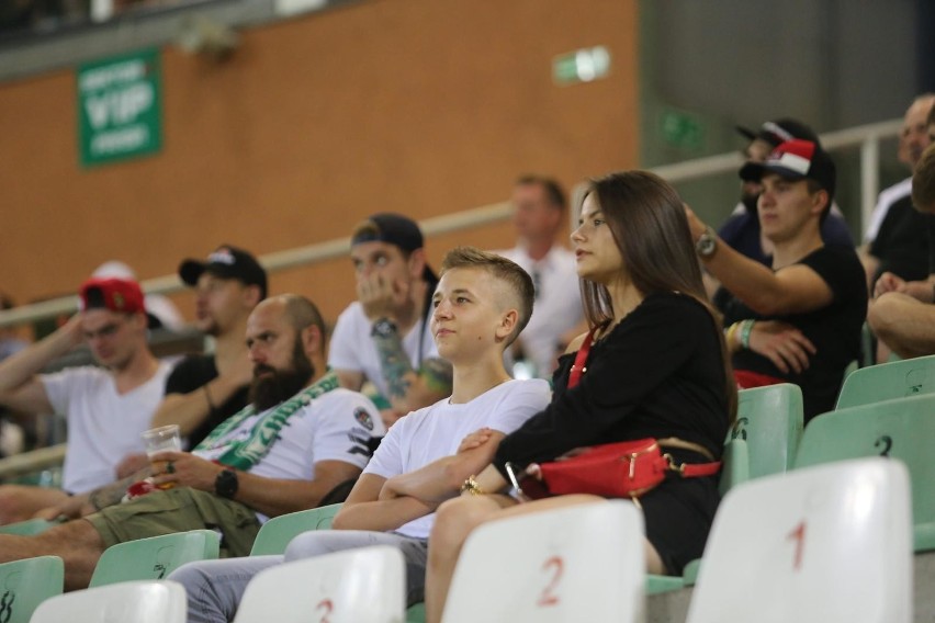 W poprzedni meczu na Stadionie Ludowym kibice Zagłębia byli...