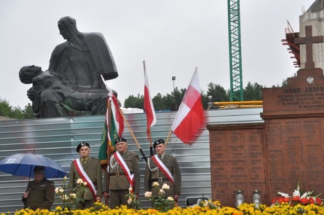 Uroczystości w Michniowie odbędą się w niedzielę. Podobnie jak w latach ubiegłych przy mogile ofiar nie zabraknie warty kombatantów.