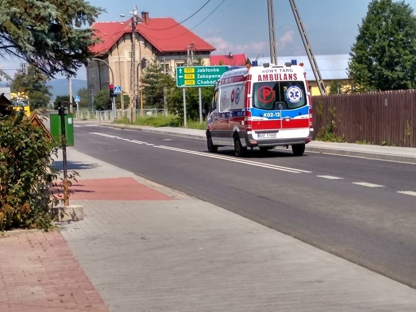 Podhale: Szaleniec atakował ludzi tłuczkiem do mięsa na ulicy. Są ranni! [ZDJĘCIA 18+]