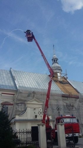 Strażacy trenowali na wypadek pożaru kościoła w Kazimierzy Wielkiej