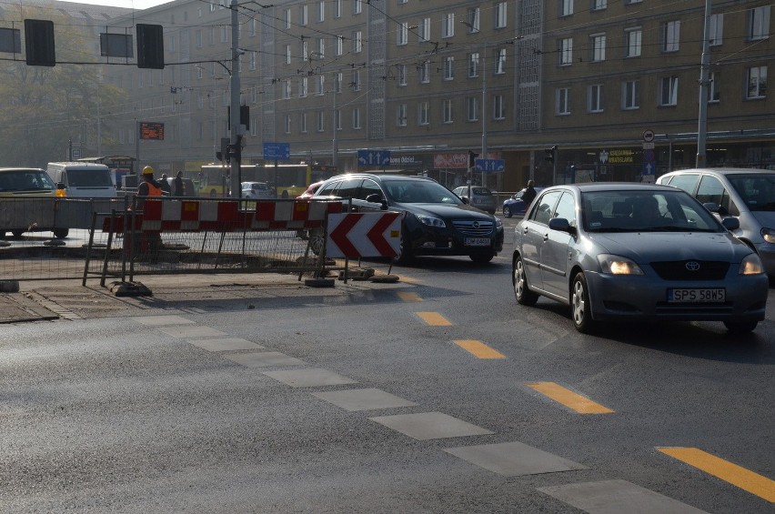 Remont torowiska na placu Legionów