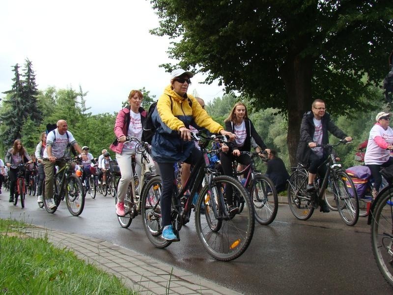 Oświęcim. Rodzinny Rajd Rowerowy po raz 20. Na starcie stanęło ponad 1000 rowerzystów [ZDJĘCIA]