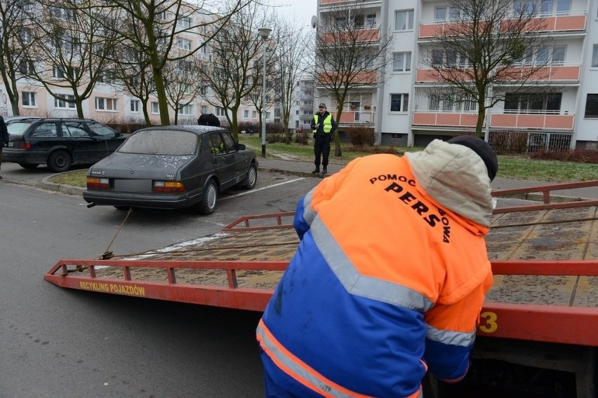 Poznań: Z osiedla Chrobrego zniknęły wraki samochodów