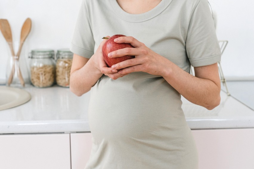 W okresie ciąży wzrasta zarówno obojętność krwi i osocza,...