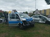 Wypadek w Szczecinku. Policyjny wóz zderzył się z autem osobowym [ZDJĘCIA]