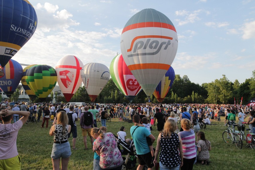 Drugi dzień I Śląskich Zawodów Balonów na ogrzane powietrze....