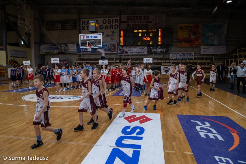 Święto koszykówki w Stargardzie. Młodzi koszykarze grali o puchar prezydenta Polski [ZDJĘCIA] 