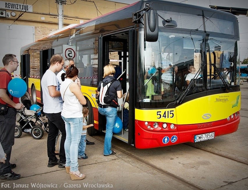Dziś dzień otwarty w MPK. Wrocławianie prowadzili tramwaj i słuchali o ITS-ie (ZDJĘCIA)