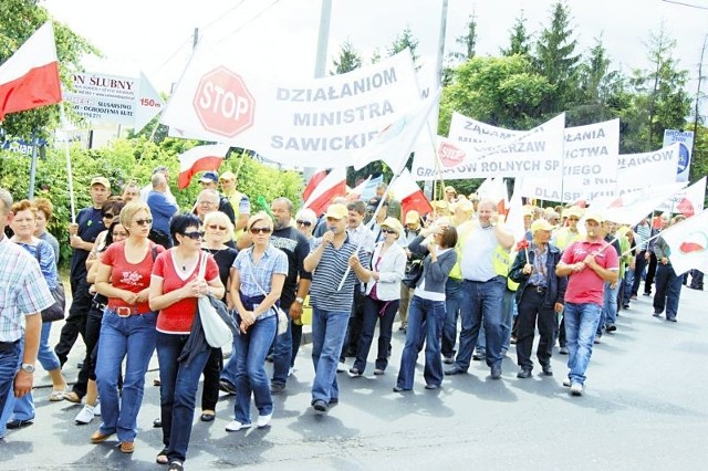 - Zostaliśmy oszukani i opuszczeni przez rządzących - mówią inicjatorzy blokady