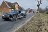Groźny wypadek w Miszewie. Zderzyły się dwa samochody [ZDJĘCIA] 