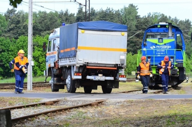 Kolejarze i sokiści przygotowali w Poznaniu na ulicy Biskupińskiej pokaz ratownictwa technicznego