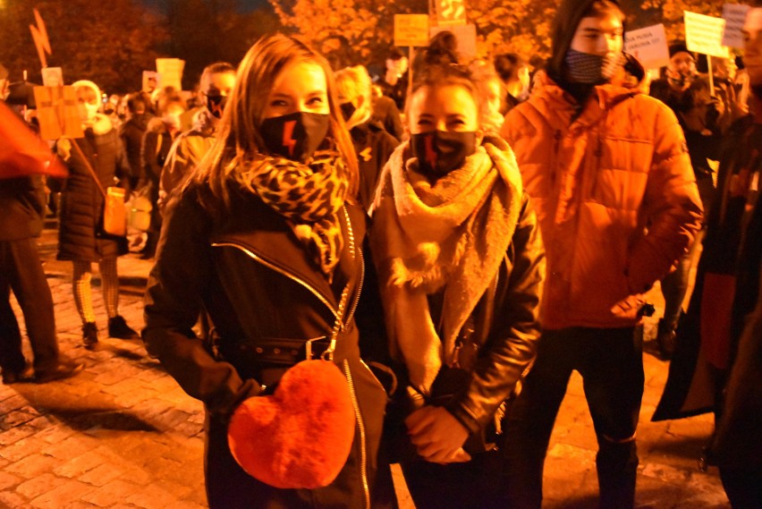Tak wyglądał pierwszy protest kobiet w Gubinie.