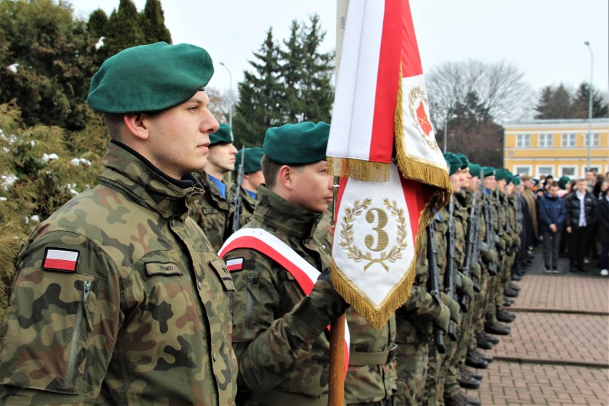 Mieszkańcy Zamościa i powiatu zamojskiego uczcili 80 rocznicę wysiedleń Zamojszczyzny [ZDJĘCIA]