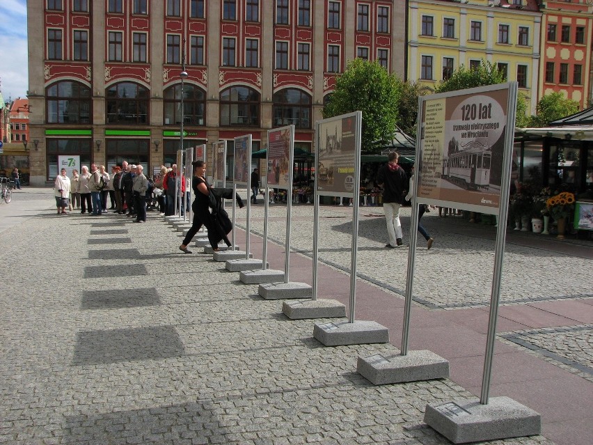 Wystawa "120 lat tramwaju elektrycznego we Wrocławiu" do...