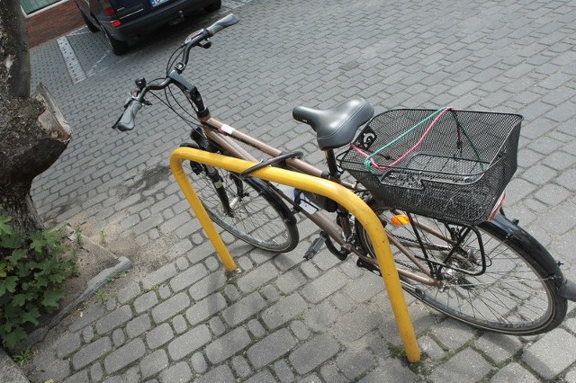 Wzorcowy parking rowerowy znajduje się m.in. przy redakcji Głosu Pomorza, ul. Henryka Pobożnego 19