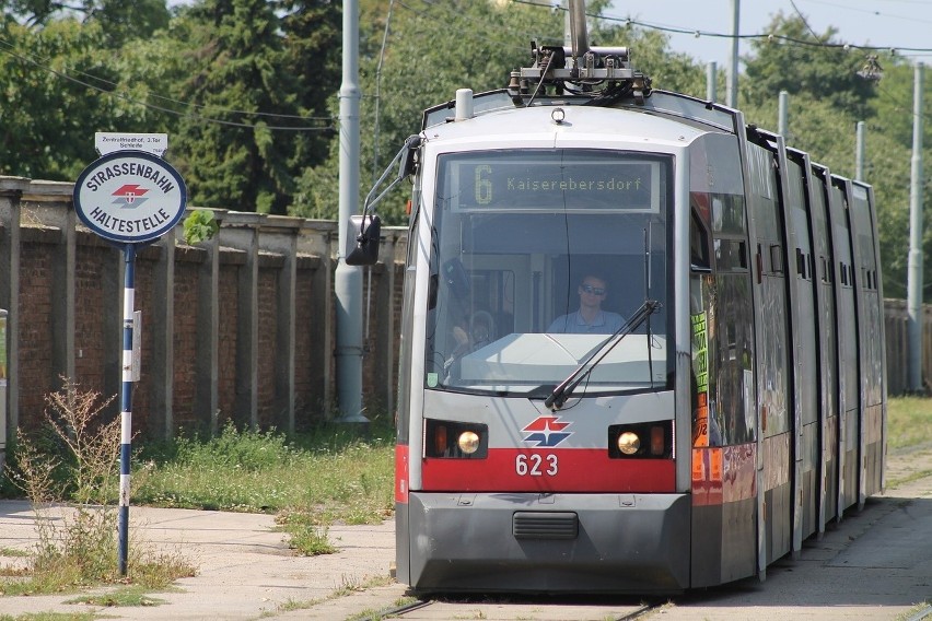 W Wiedniu za bilet jednoprzejazdowy zapłacimy 2,8 euro (ok....