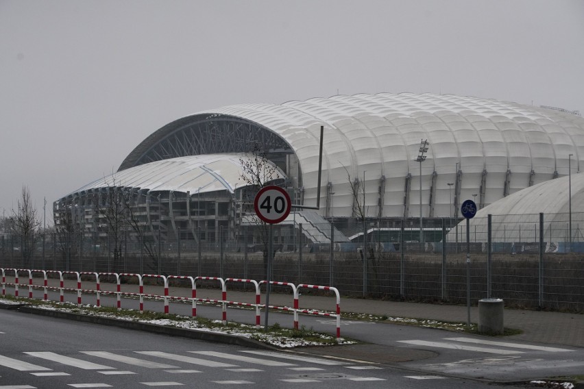 Stadion przy ulicy Bułgarskiej, na którym obecnie swoje...