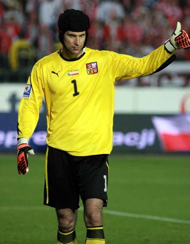 Czeski bramkarz Petr Cech nie miał zbyt wiele pracy.