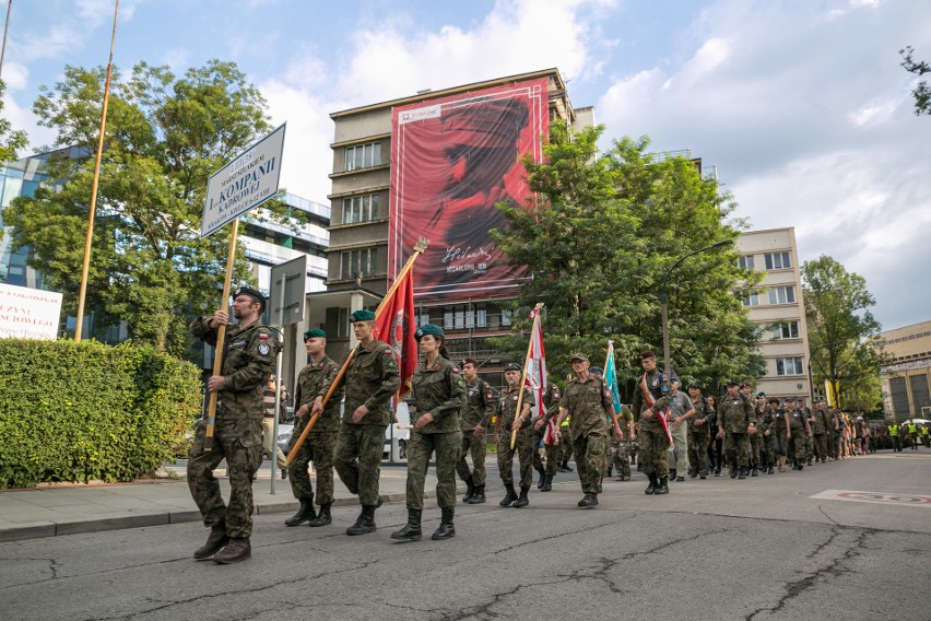 Kraków. Wymarsz Kadrówki, nowe odznaczenie państwowe i...