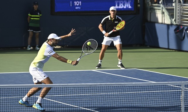 Jan Zieliński i Hugo Nys w drugiej rundzie Australian Open